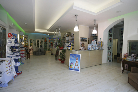 Ingrandisci
